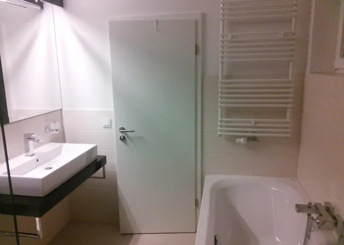 Altstadtrefugium Kraemerbruecke * エアフルト